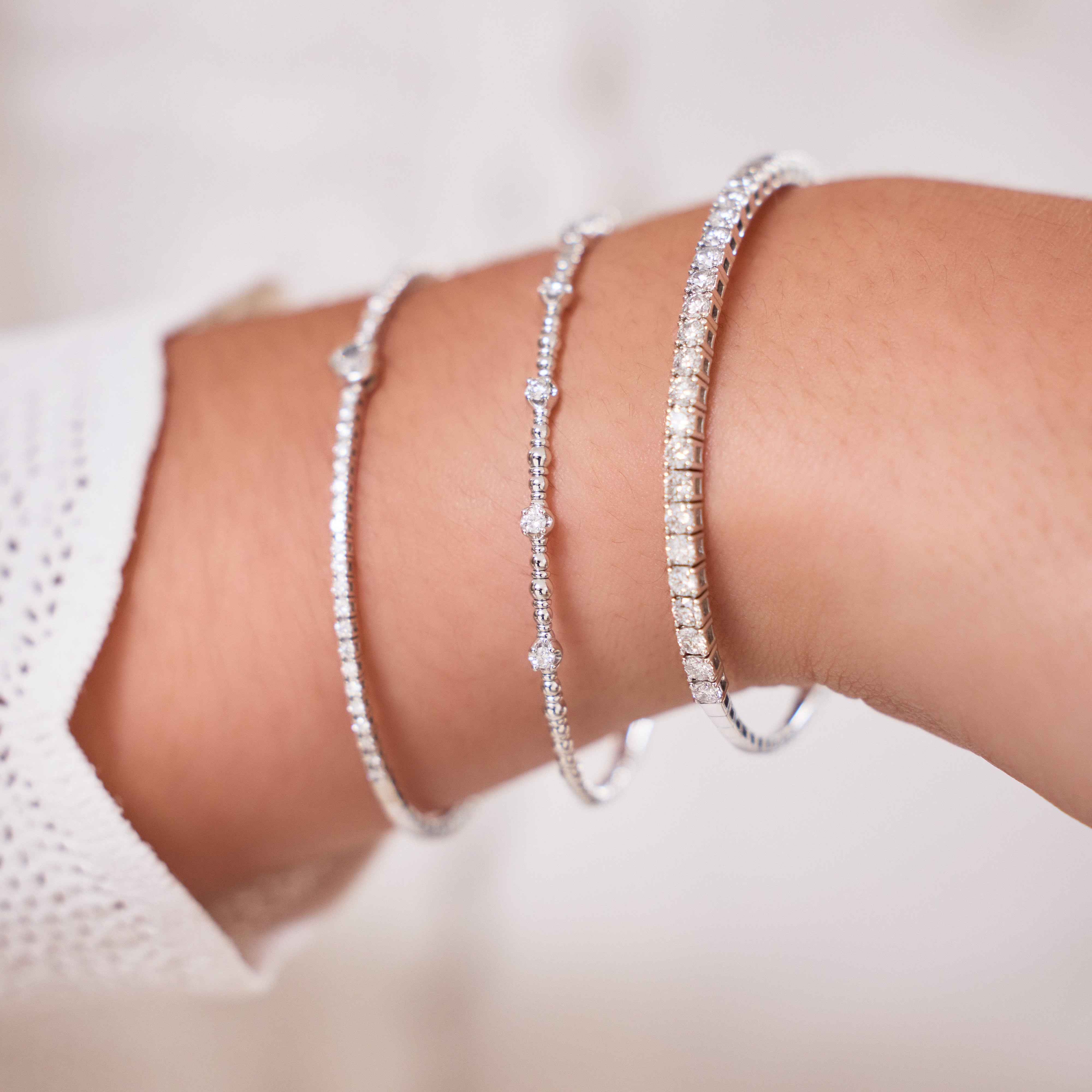 Five Diamond Dot Flexible Bangle in 18K Gold