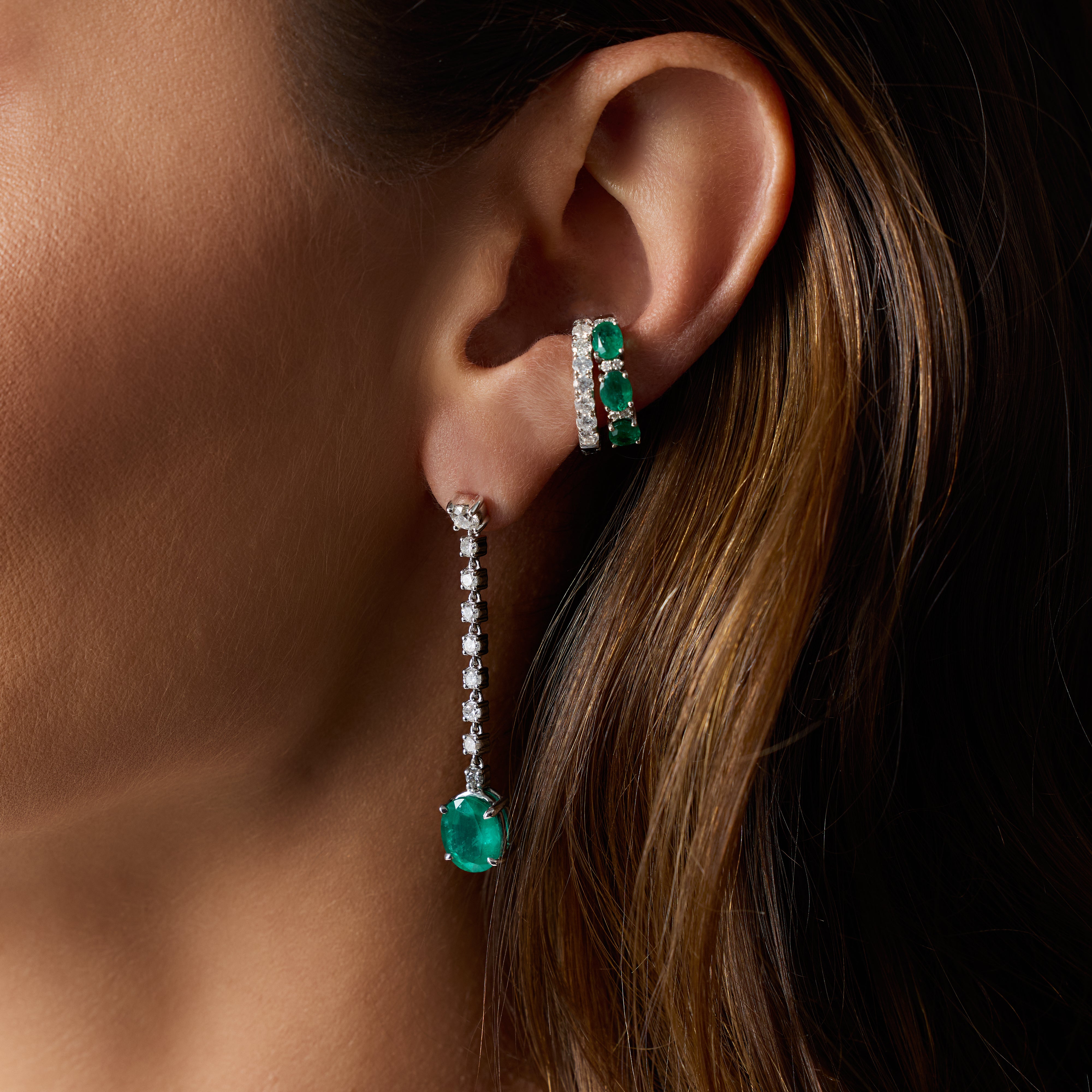 Nine Diamond Ear Cuff in 18K Gold