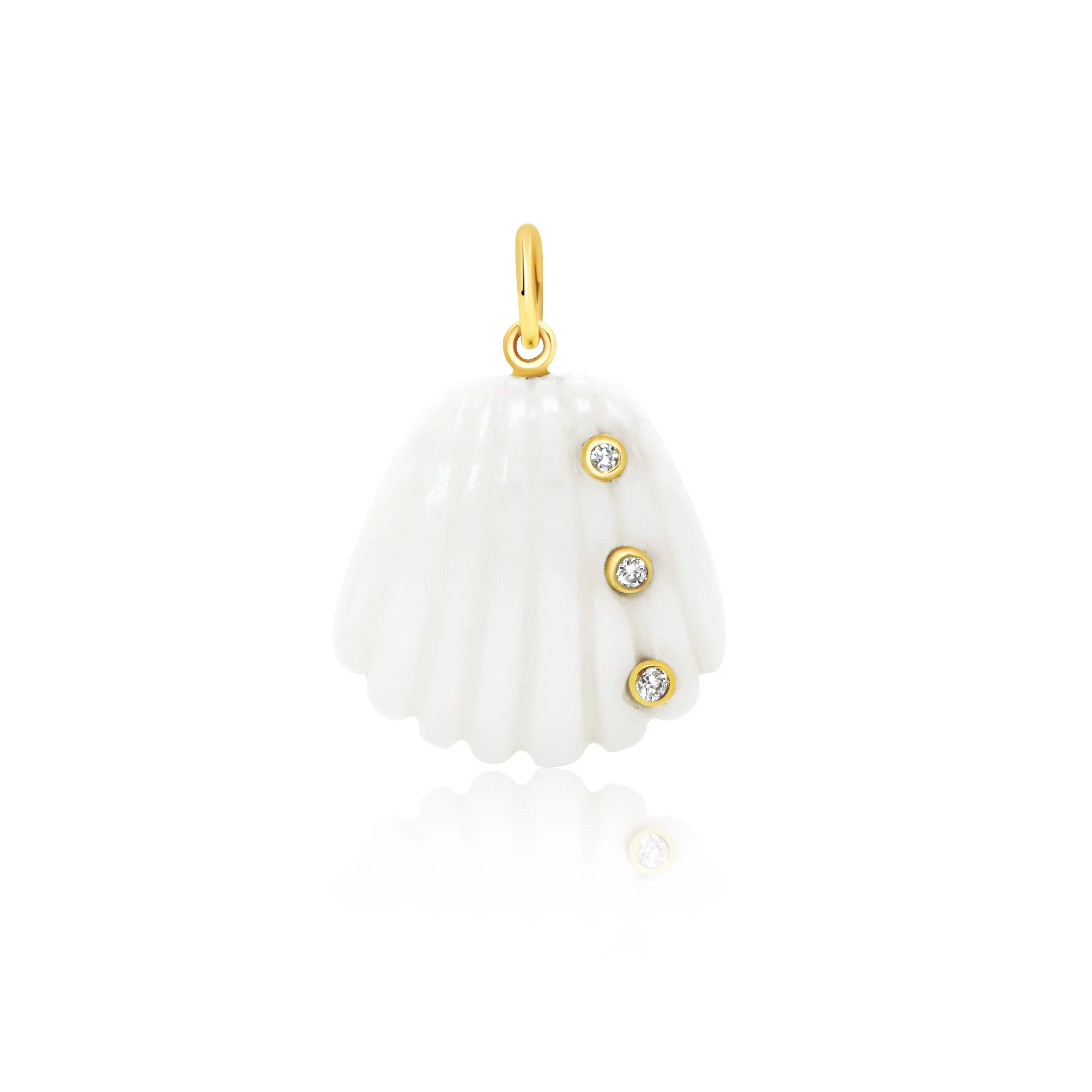 Yellow Gold Shell Pendant Princess Jewelry Shop