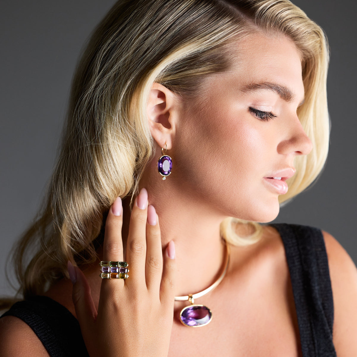 Pink Sapphire Triple Row Ring in 18K Rose Gold, detail | JJ Jewelry Miami