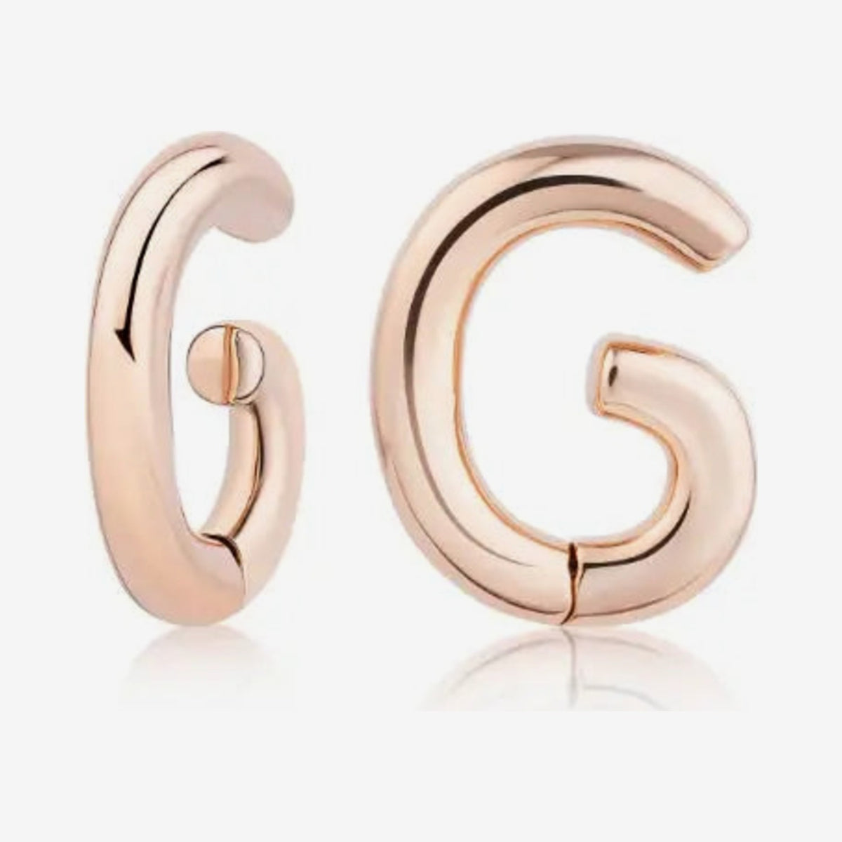 Polished Ear Cuff, gray background | JJ Jewelry Miami