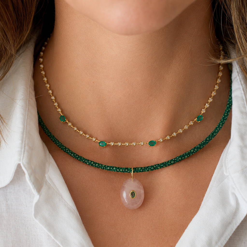 Renata Necklace with Emeralds and Diamonds in 18K Gold