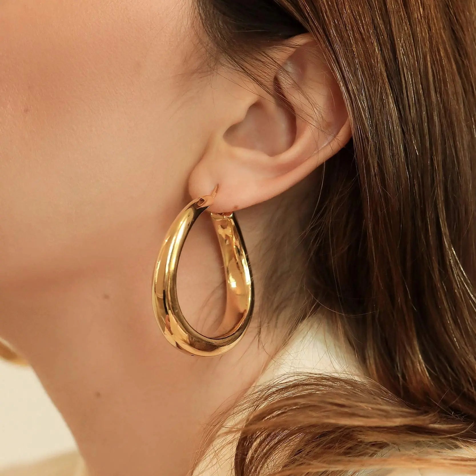 Wavy Hoop Earrings-Princess Jewelry Shop