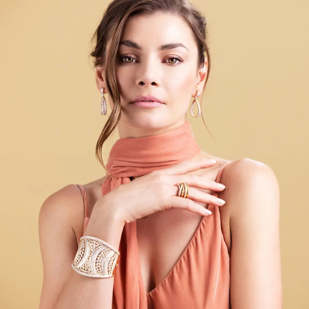 Crossover diamond ring in 18K rose gold by JJ Jewelry