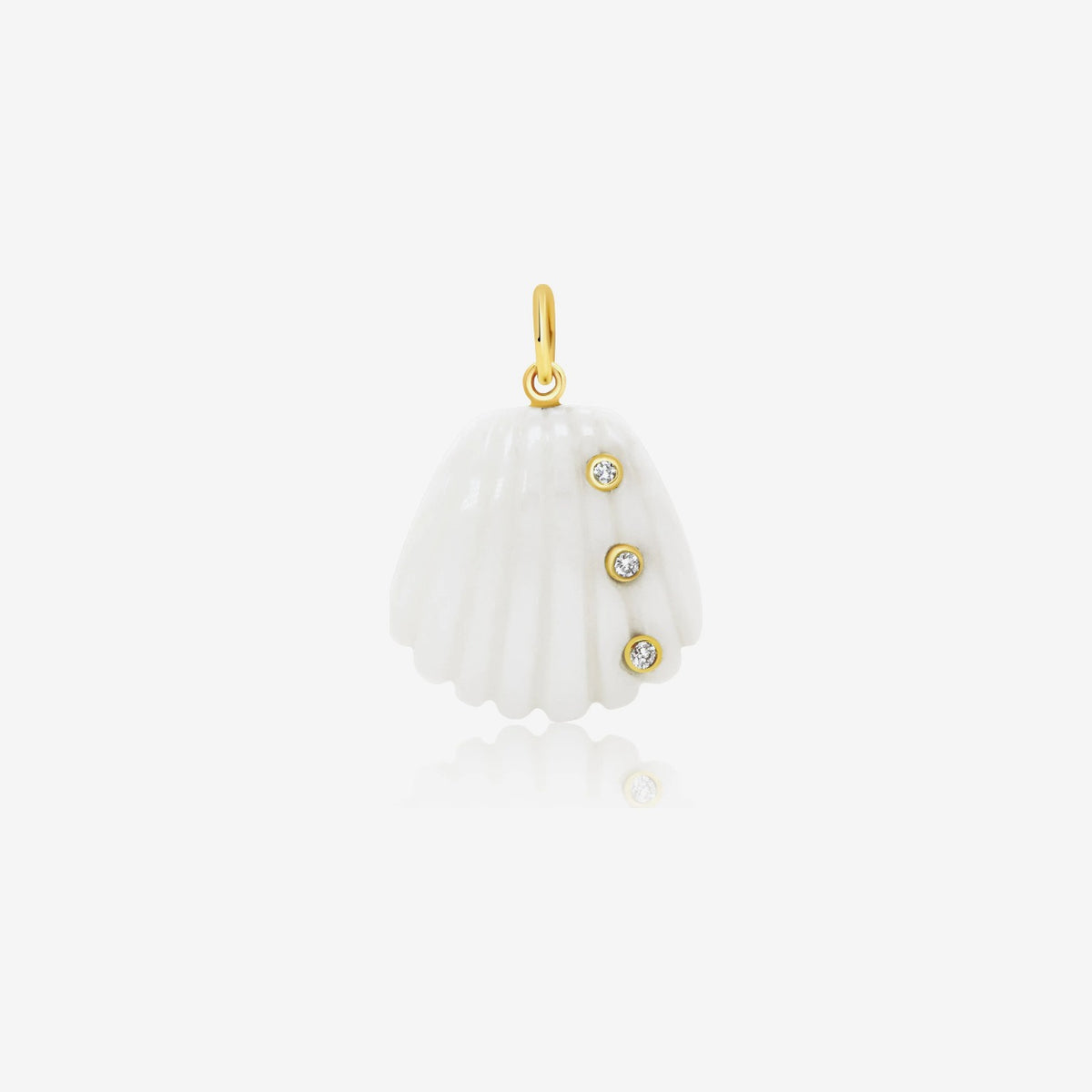 Gemstone Seashell Pendant in 14K Yellow Gold, Mother of Pearl, gray background | JJ Jewelry Miami