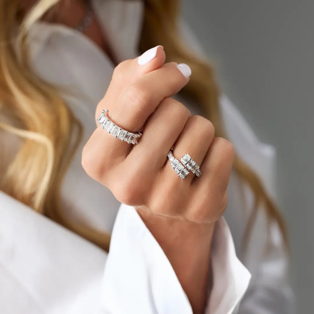 Sculptural bypass ring with 2.25 carats of diamonds by JJ Jewelry